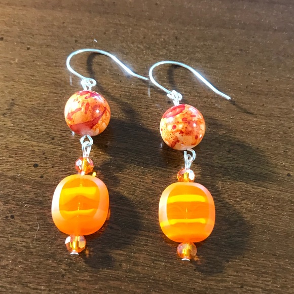 EARRINGS - Picture 1 of 2